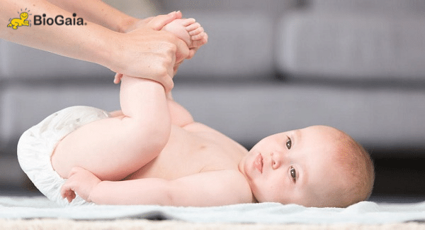 Mách mẹ nhận biết 5 dấu hiệu táo bón ở trẻ sơ sinh -3